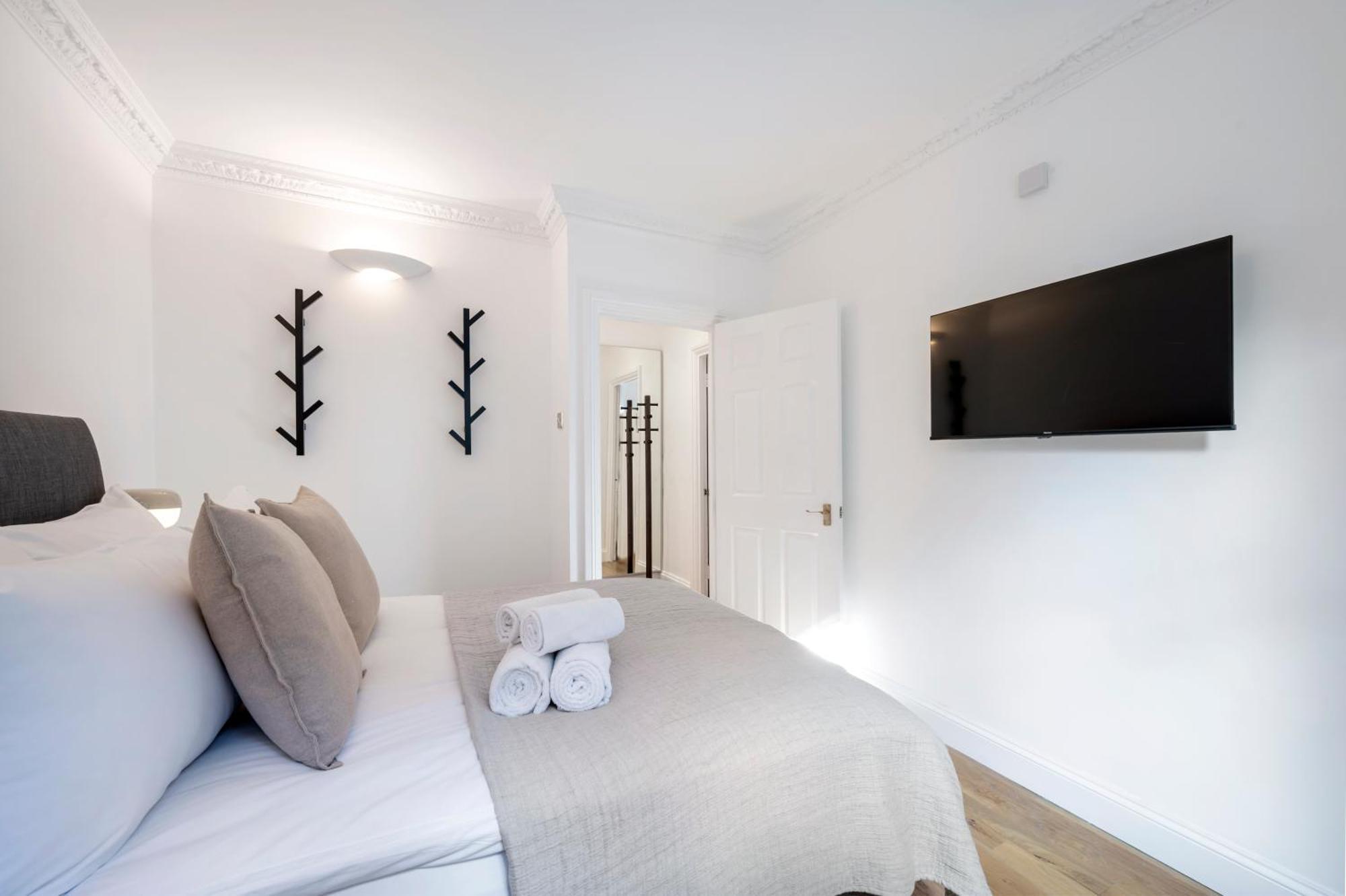 2 Bedr, 3 Beds, 1 Bath Thames, Trafalgar Sq London Ngoại thất bức ảnh