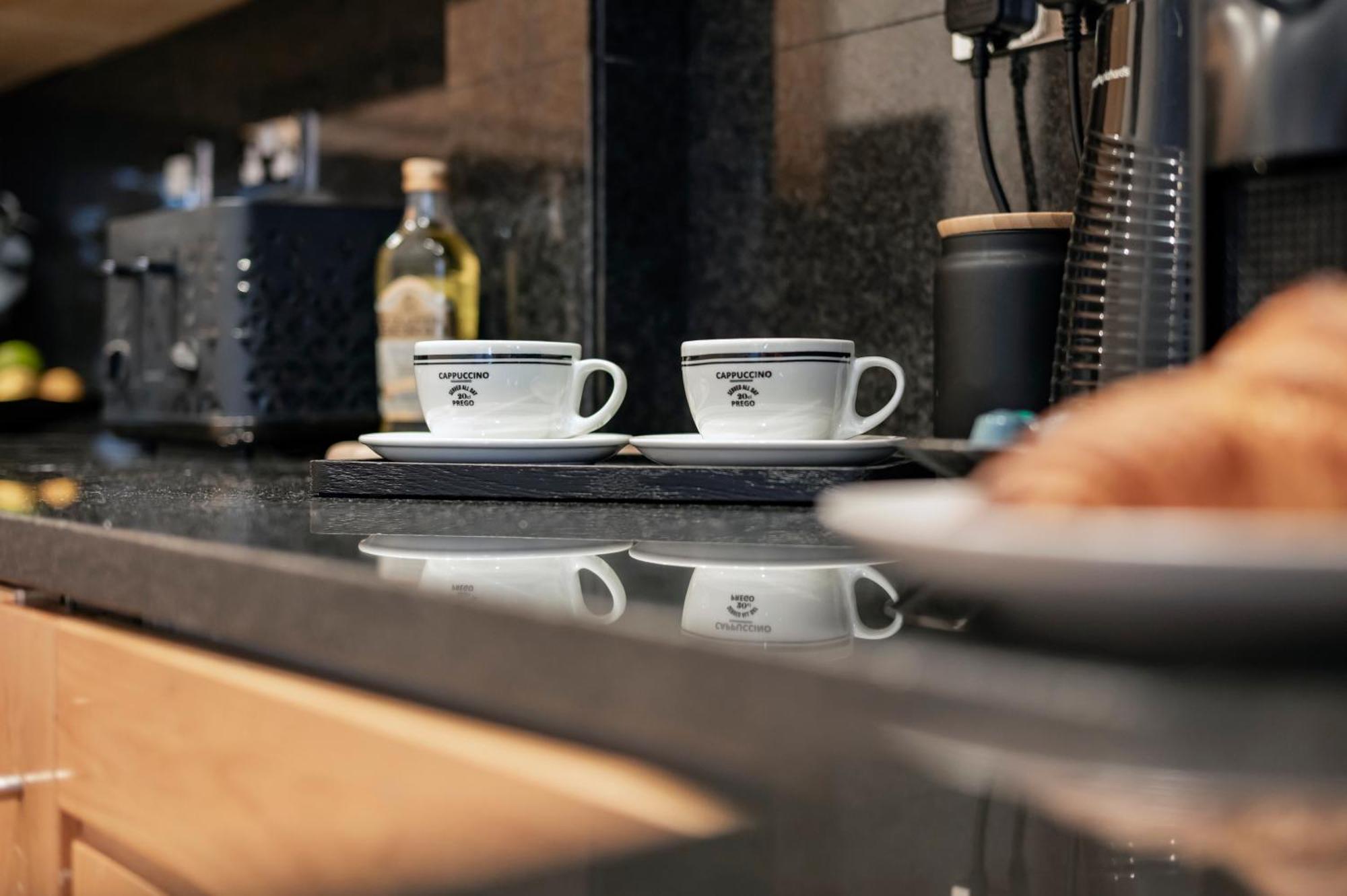 2 Bedr, 3 Beds, 1 Bath Thames, Trafalgar Sq London Ngoại thất bức ảnh
