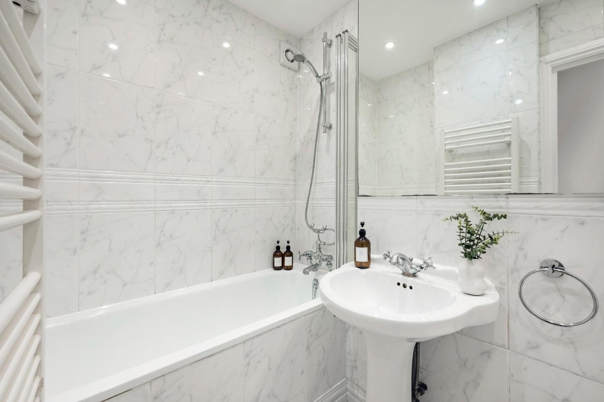2 Bedr, 3 Beds, 1 Bath Thames, Trafalgar Sq London Ngoại thất bức ảnh