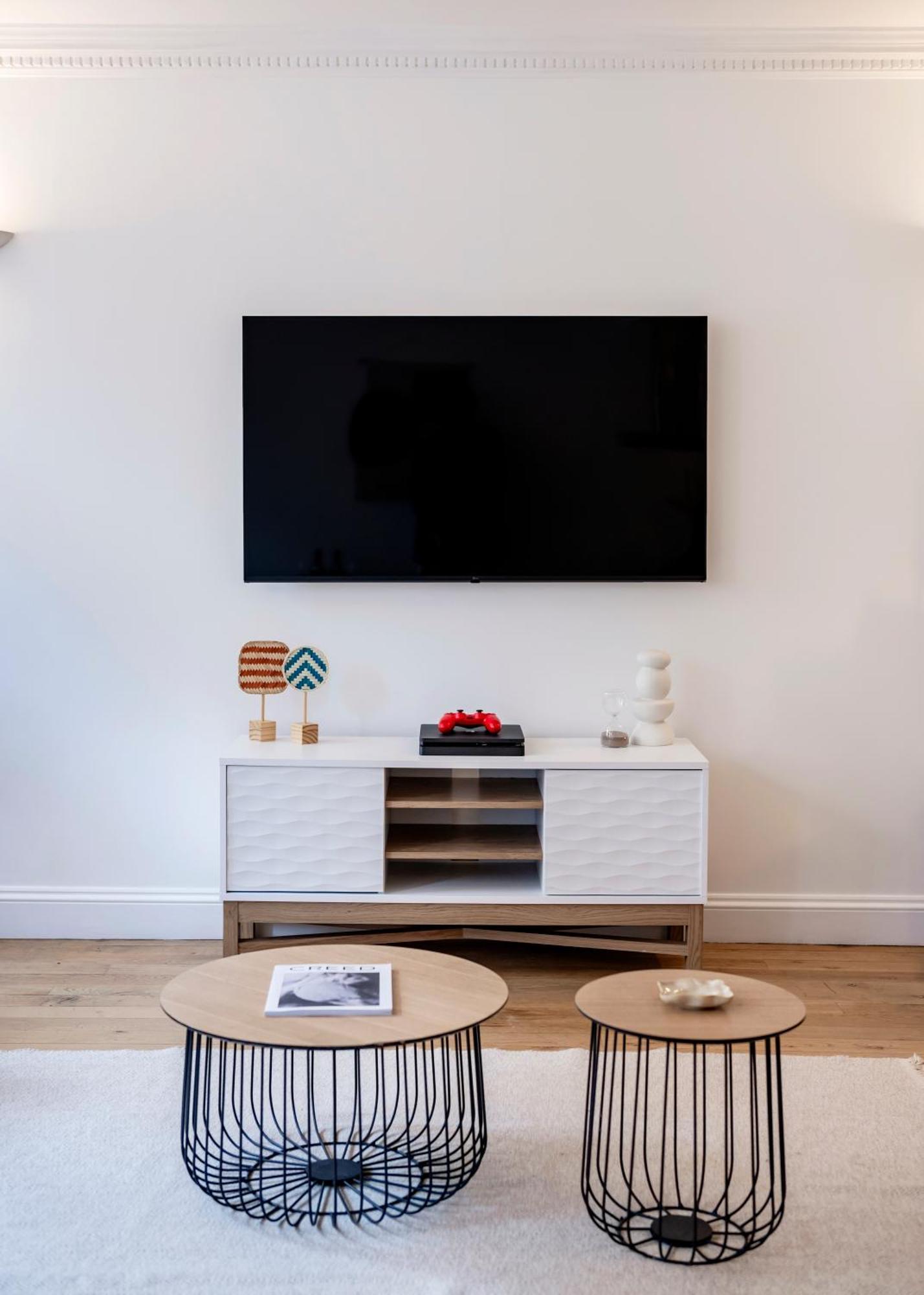 2 Bedr, 3 Beds, 1 Bath Thames, Trafalgar Sq London Ngoại thất bức ảnh